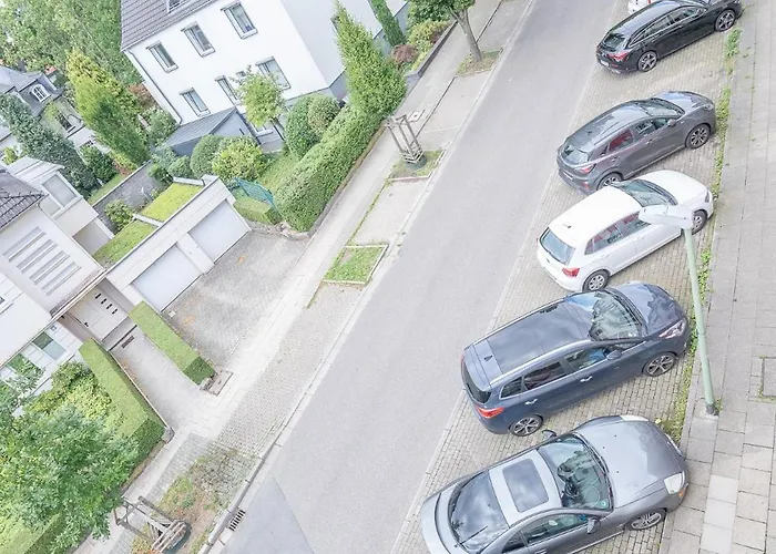 Essens Gruene Mitte , Direkt An Der Kem Klinik, Freie Parkplaetze Und Netflix Lejlighed *